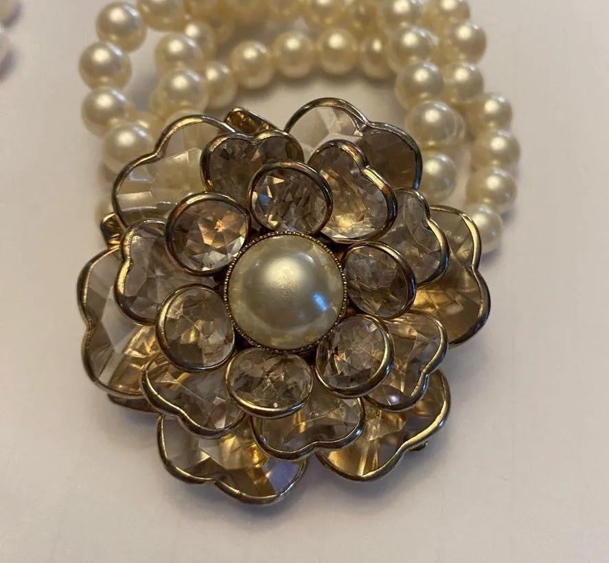 Faux Pearl Jewelry Set - Image 4