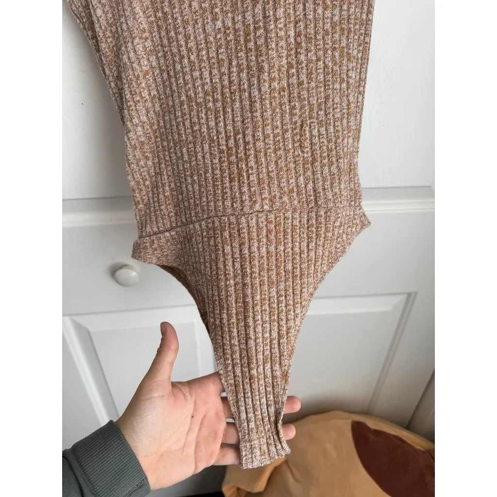 Privacy Please Revolve button front sweater woven bodysuit size small - Image 5