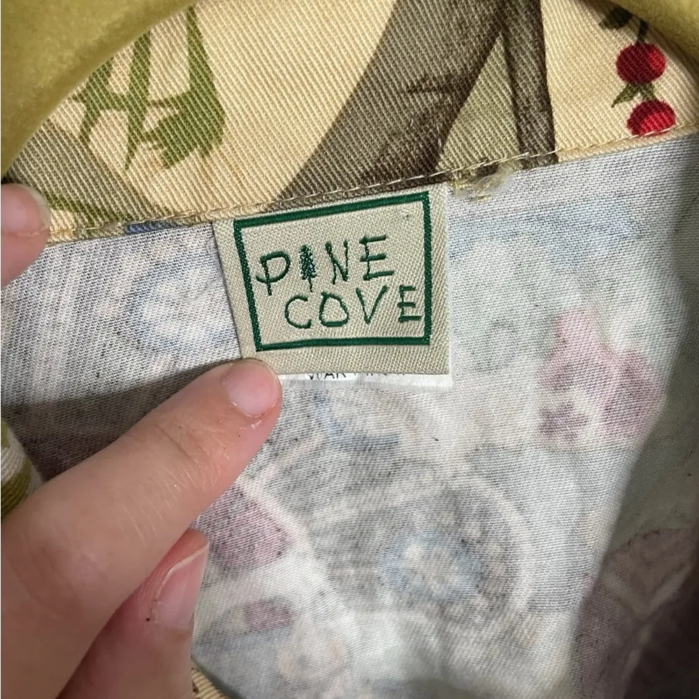 Vintage Pine Cove Tapestry Print Button Up Shirt Medium - Image 2