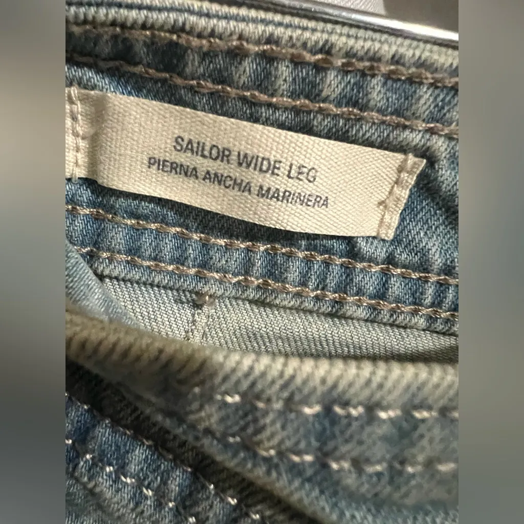Universal Thread Denim Jeans in Light Blue - Image 4