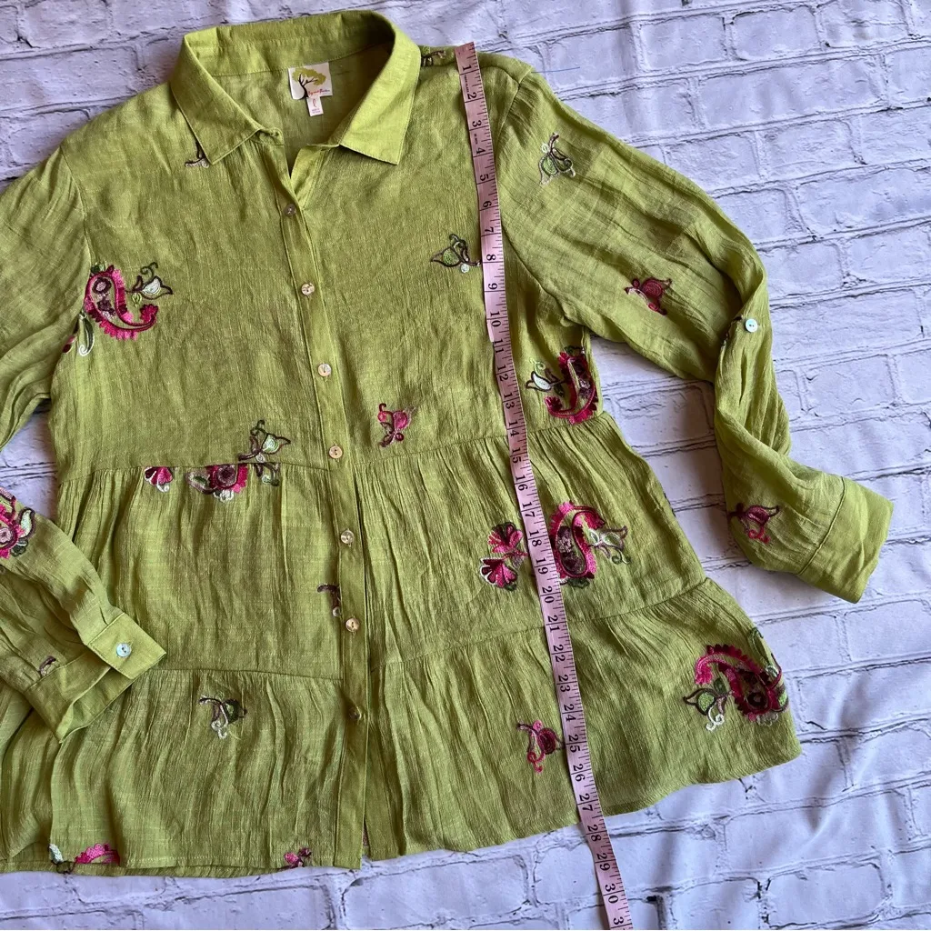 Fig & Flower Top Tiered Large Green Button Down Shirt Embroidered Floral Forrest - Image 6
