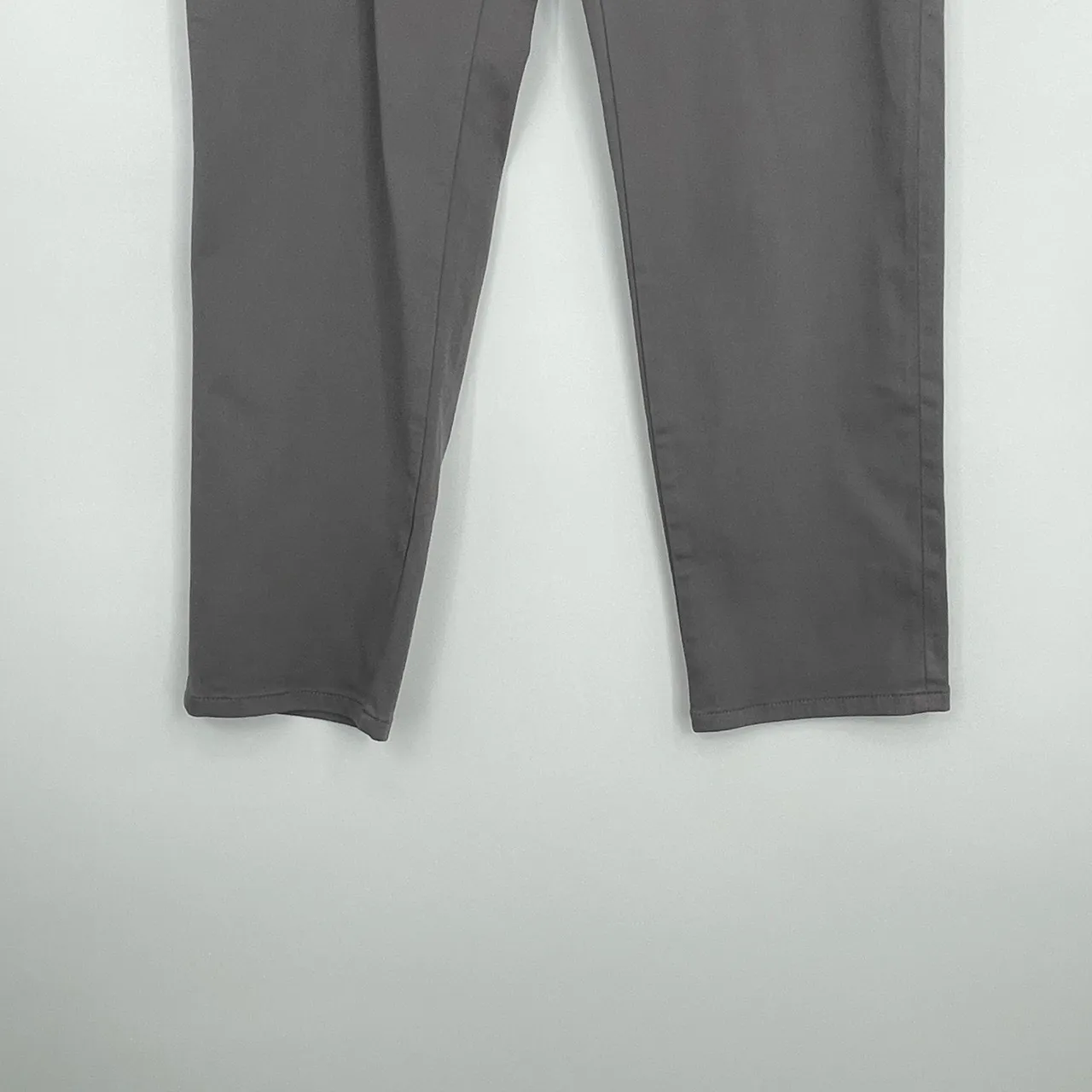 Lila Ryan Women's Gray Straight Leg Quiet Luxury Pants Elastic Waist Size 14 - Image 8