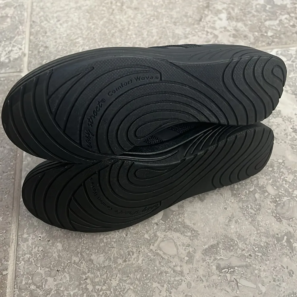 NEW Easy Street Makena Slip-On Sneakers in Navy, New w/o Box - Image 6