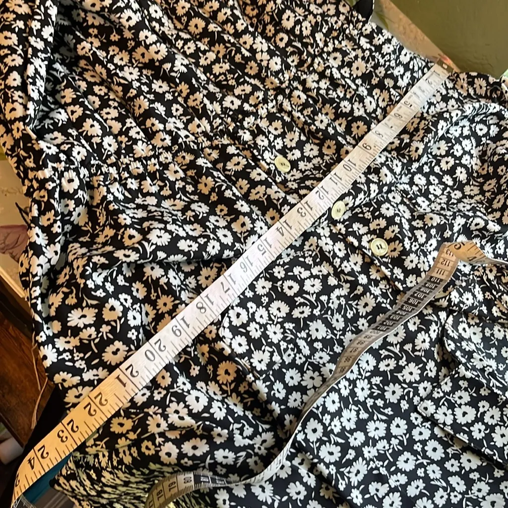 Vintage Leslie Fay Belted Shirt Dress Floral Black and White Button - Image 9