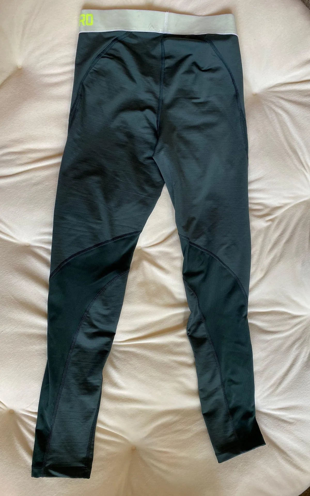 Nike Women’s  Hyper Warm Green Leggings - Image 2