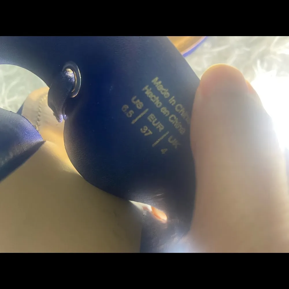 Aldo blue and gold sandals - Image 3