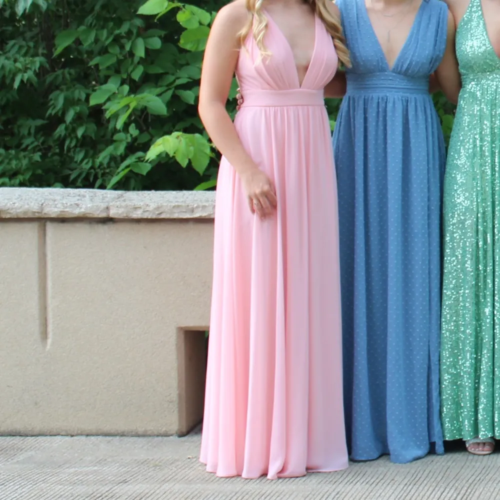 Light pink/blush flowy prom dress. Or formal maxi dress. - Image 2