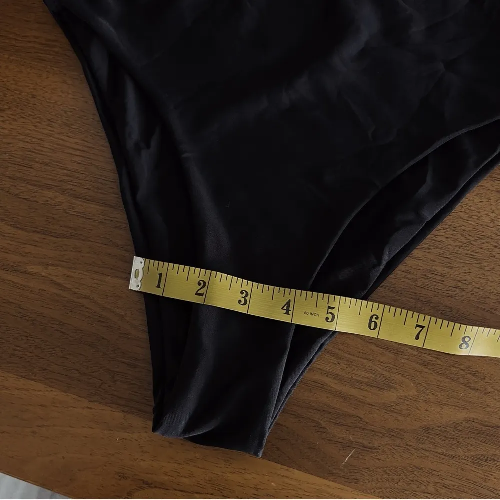 CHEEKY HIGH WAISTED BLACK SWIM BOTTOMS #0341 Size M - Image 6