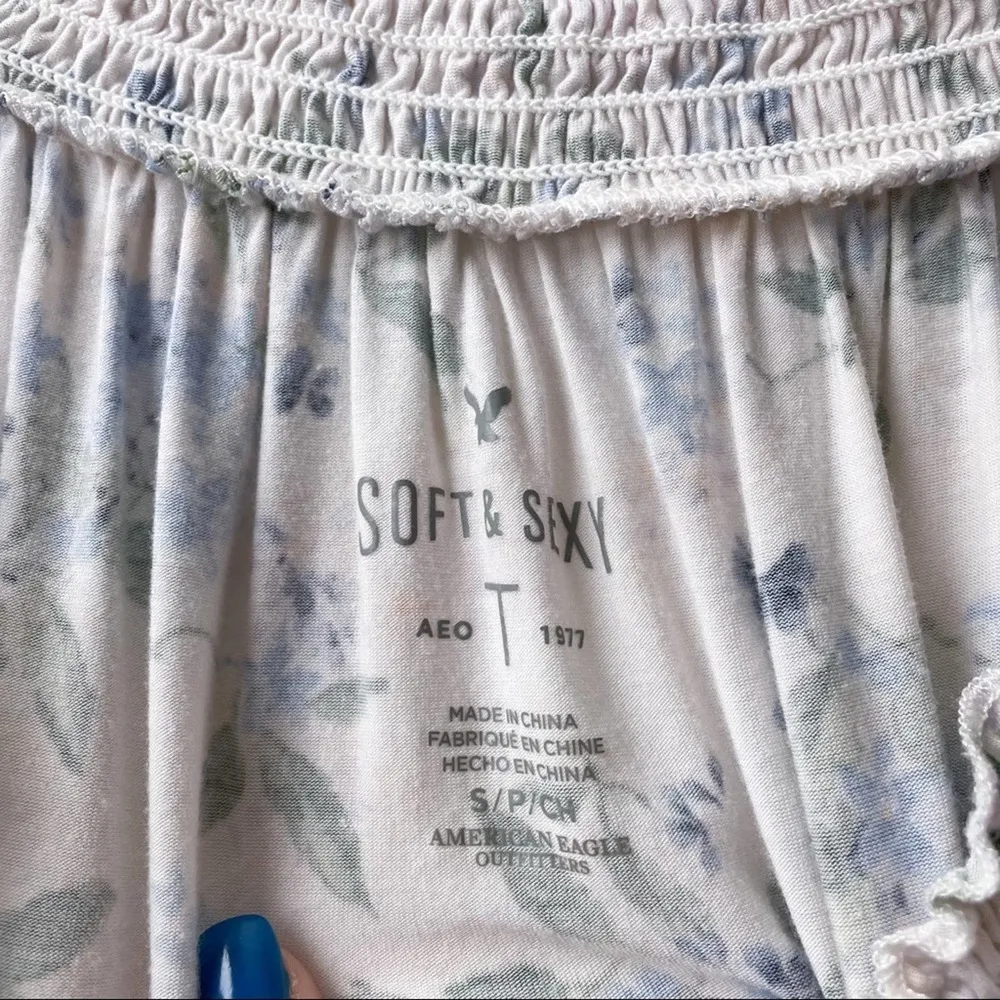 American Eagle Outfitters Floral Off Shoulder Soft Smocked Top Small - Image 60