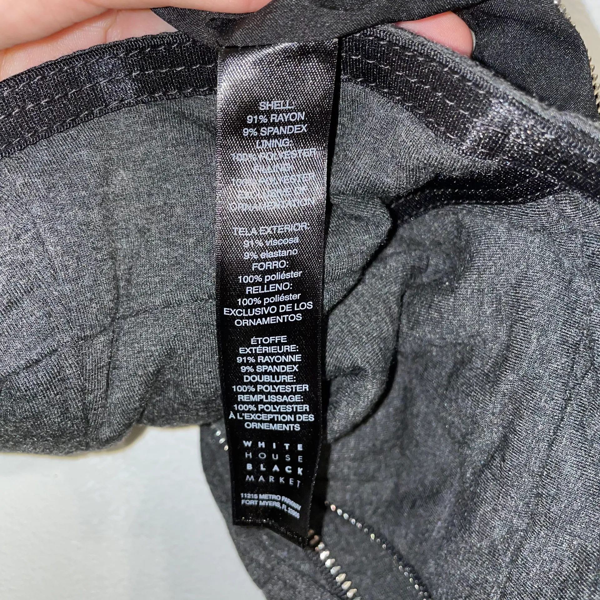 NWT $130 White House Black Market Grey Knit Quilted Zip Front Vest S - Image 10