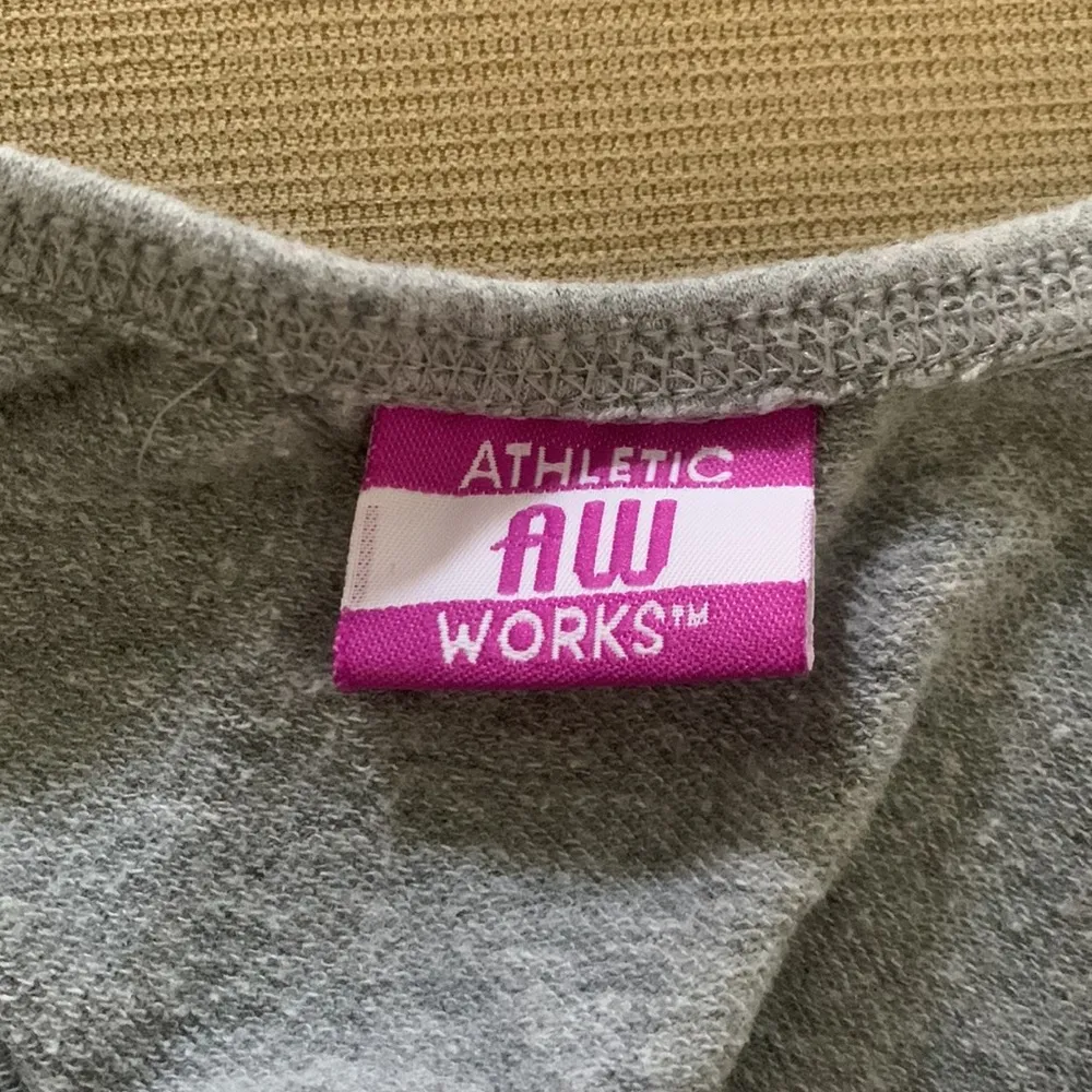 Athletic Works crop top - Image 4