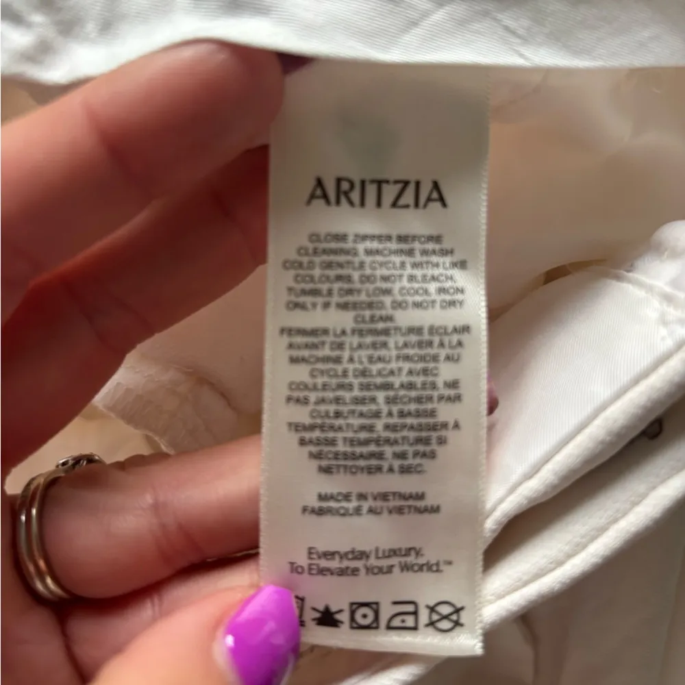 Aritzia‎ The Effortless Pant Cropped CruiseLinen 12 workwear minimalist holiday - Image 6