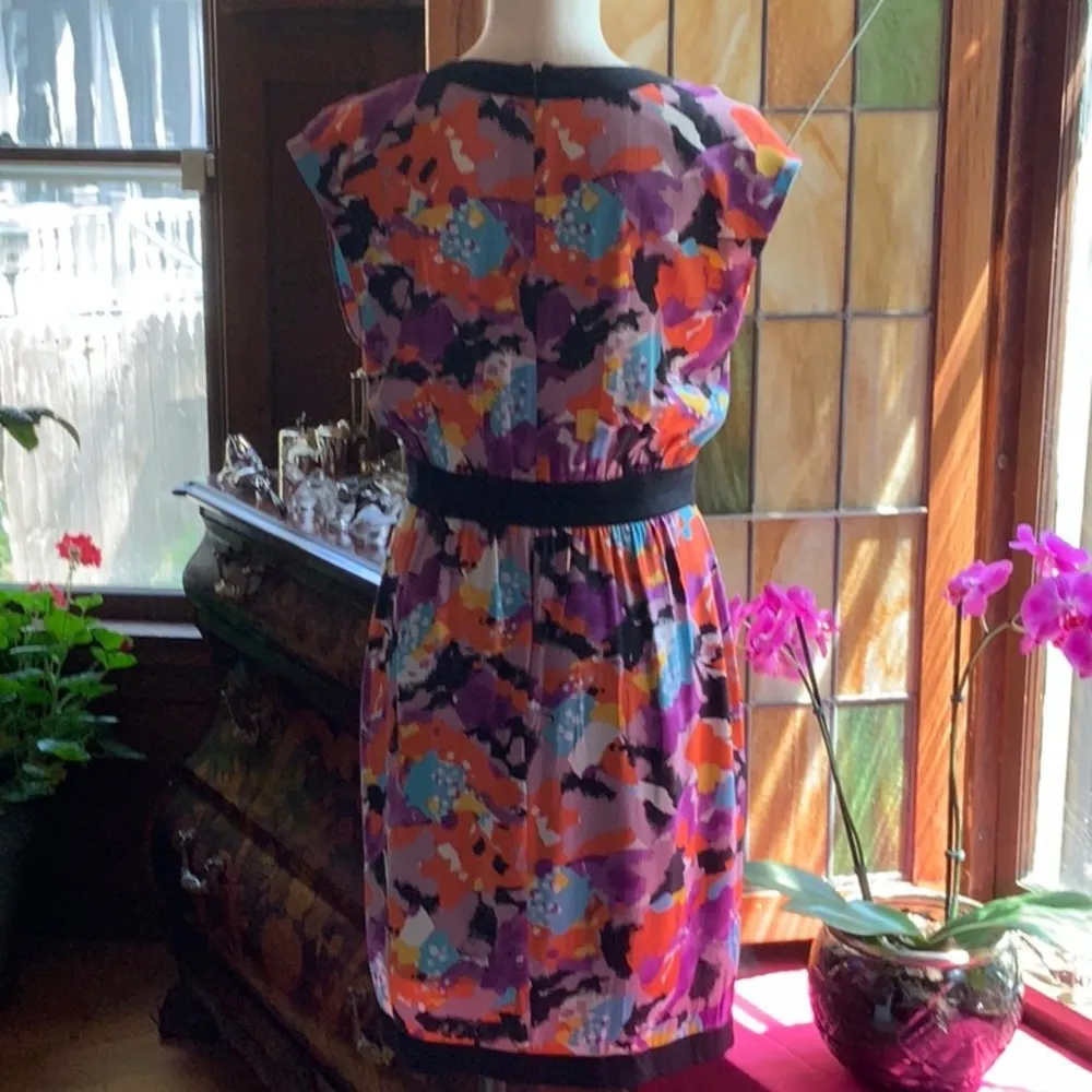 NWOT - Catherine Malandrino Silk Deep V Neck Dress - Size: 8 - Image 3