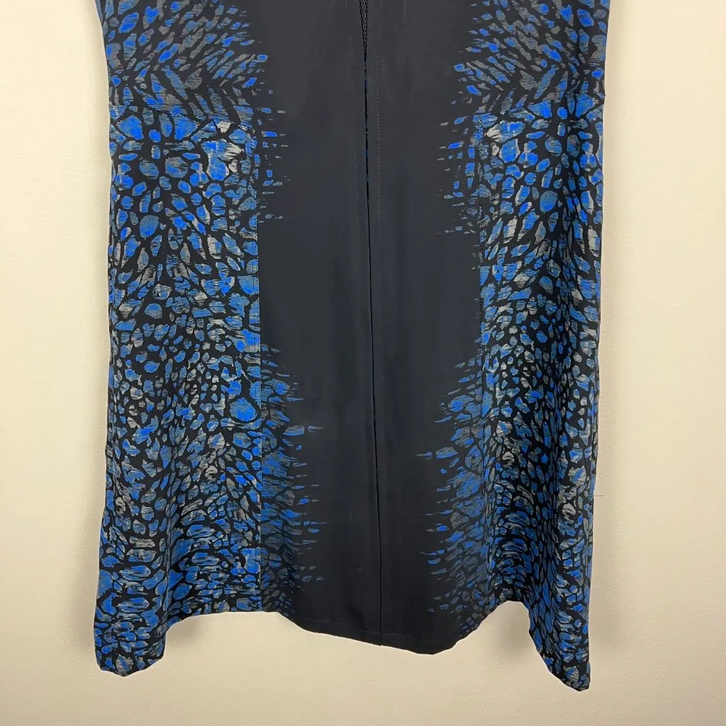 T Tahari Dress 12 Black‎ Blue Abstract Pattern Mesh V-Neck A-Line Fit N Flare - Image 4