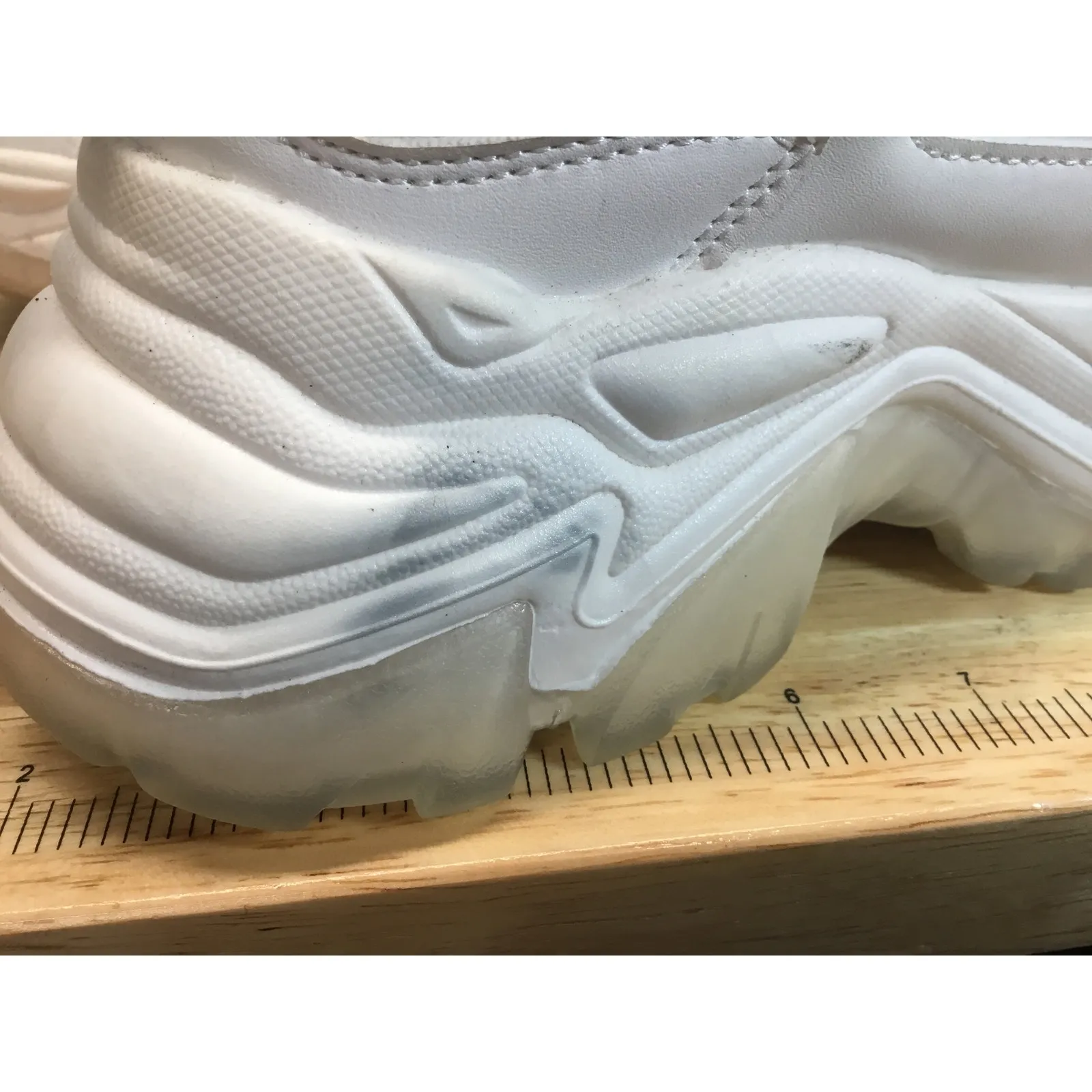 Madden Girl VENO01J1 Sneakers Women's 8.5 White Leather Lace Up Low Top Venomm - Image 6