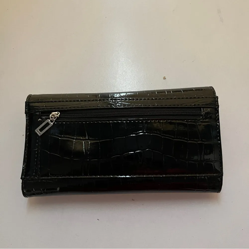 Guess Black Croc-Embossed Wallet with Silver Logo Clasp – 7” Width - Image 3