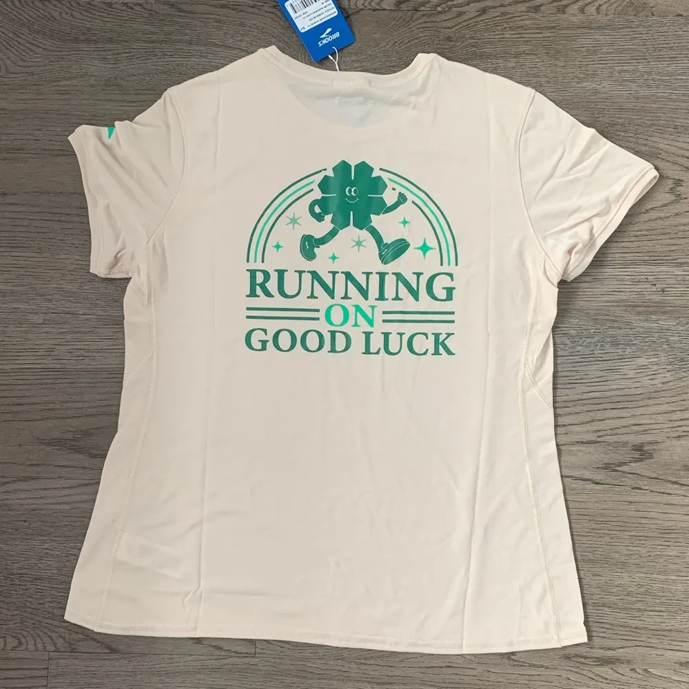 Brooks Running on Good Luck Distance Short Sleeve Tee - Size M - Off White - NWT - Image 5