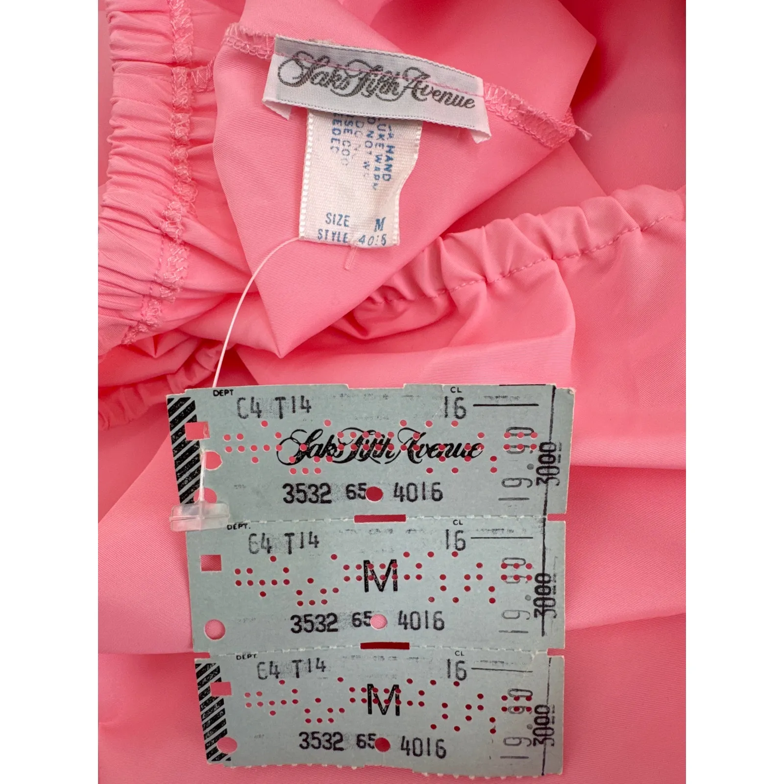 NWT Vintage Saks Fifth Avenue Pink Ruffle Lace Slip Skirt USA dead stock medium - Image 9