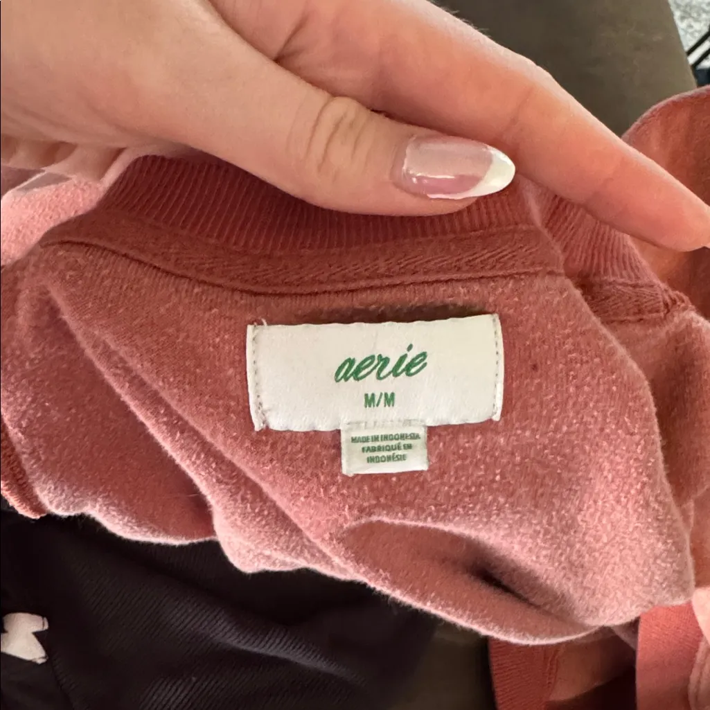 Aerie Women's Rust Orange Velvet Pullover Medium - Image 4