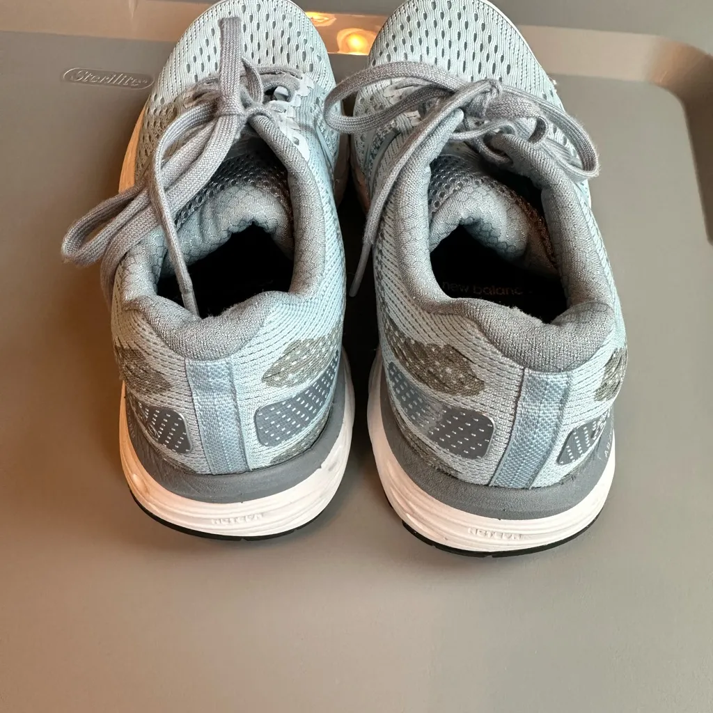 New Balance Light Blue Athletic Shoes - Image 4