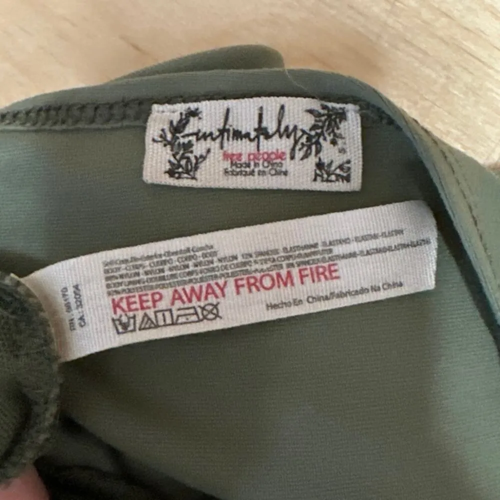 Free People Keep It Sleek Green Sleeveless Plunge V-Neck  Bodysuit Tank Top OS - Image 3