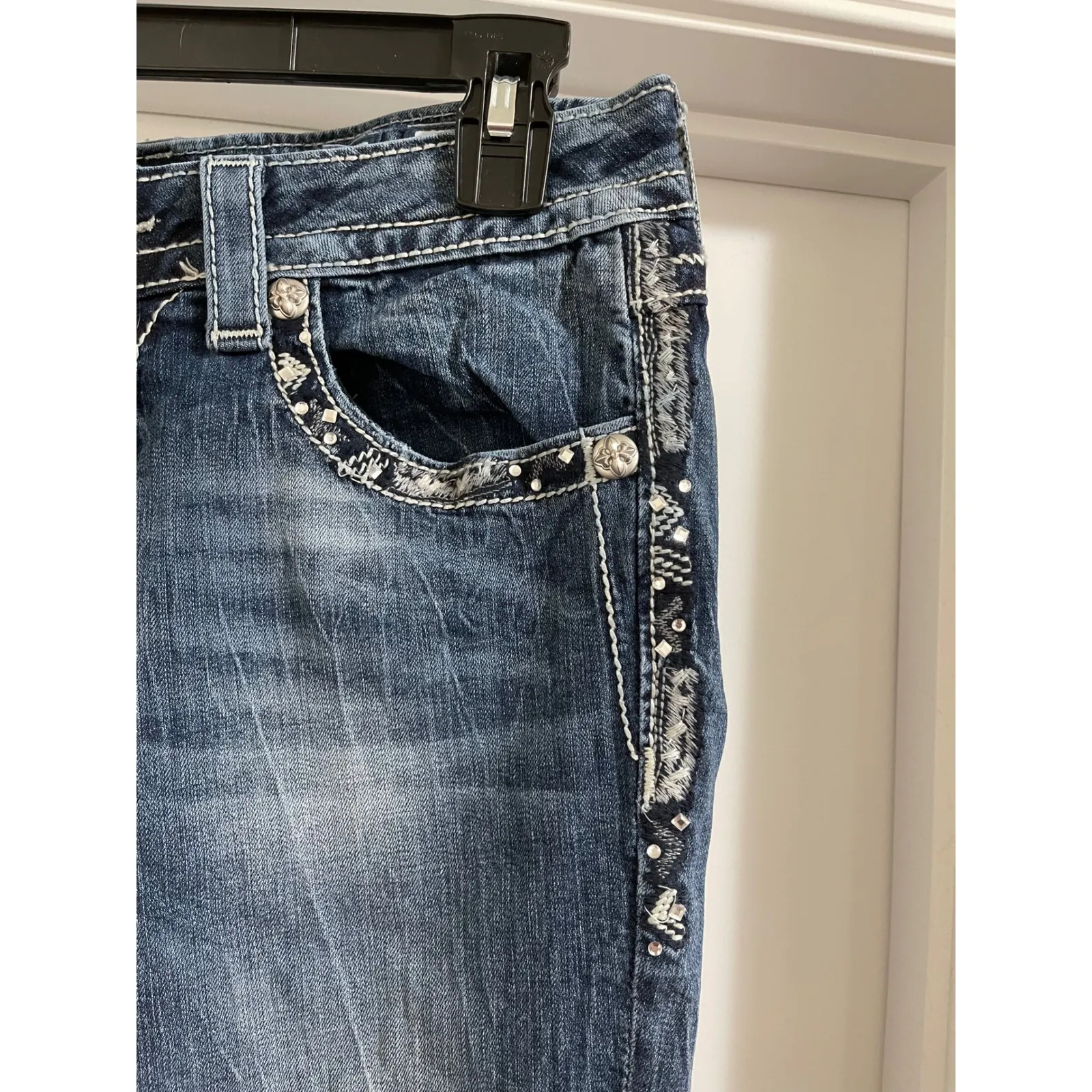 Miss Me Jeans Womens Bootcut Embellished Denim Blue Distressed Size 28 JE8027BX - Image 3