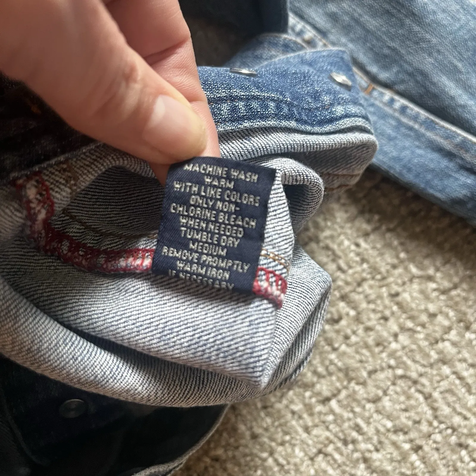 Austin Clothing Co Woman's Medium Jean Jacket‎ Blue - Image 9