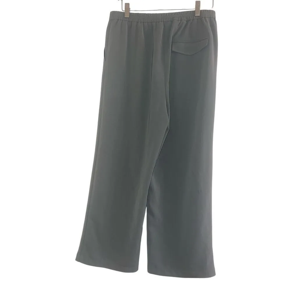 ✨Oak + Fort Wide Leg Cropped Sage Green Sz Medium Pants✨ - Image 3