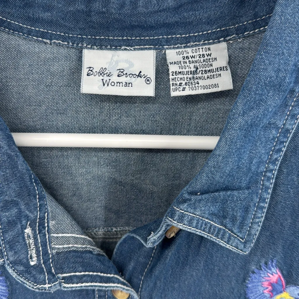 Bobbie Brooks Denim short sleeve Blue Button Up Shirt embroidered birds flowers Size 26W - Image 5