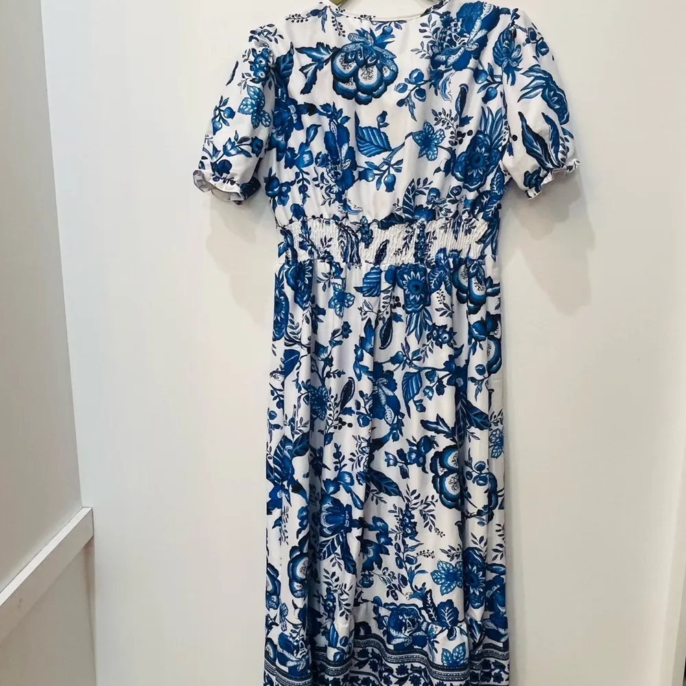 Boutique floral Blue Vintage Print V - Image 4