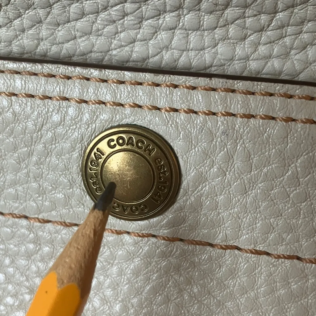 Coach:VTG Chelsea Hobo Pebbled Leather Shoulder Bag- Turn Lock-Brushed Gold Tone - Image 7