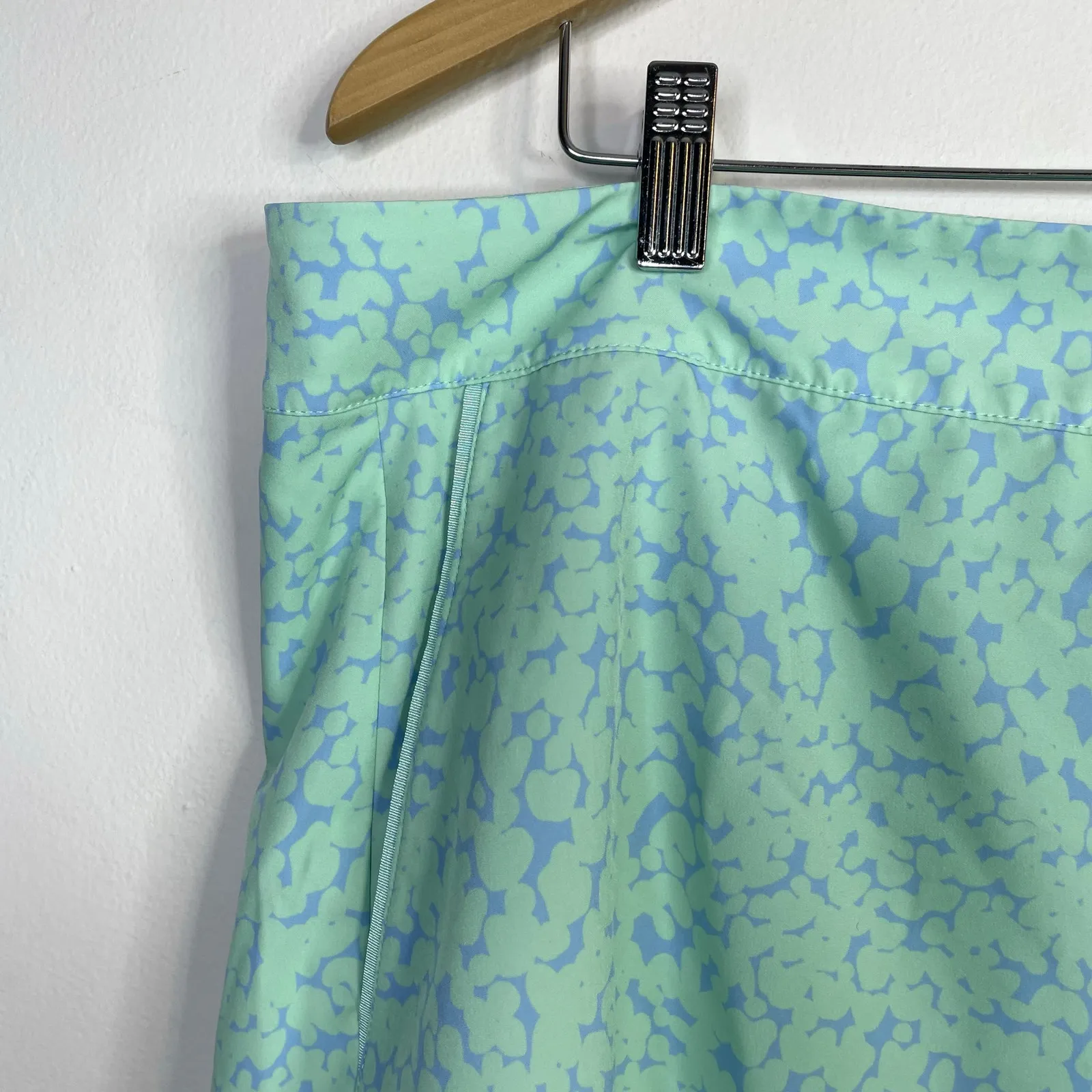 Vineyard Vines Performance Skirt Skort Shorts Calm Water Print Stretch Womens XL - Image 3