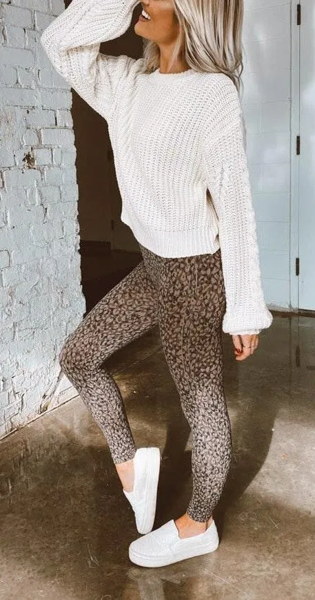 Seamless Leggings in Mini Leopard - Image 2