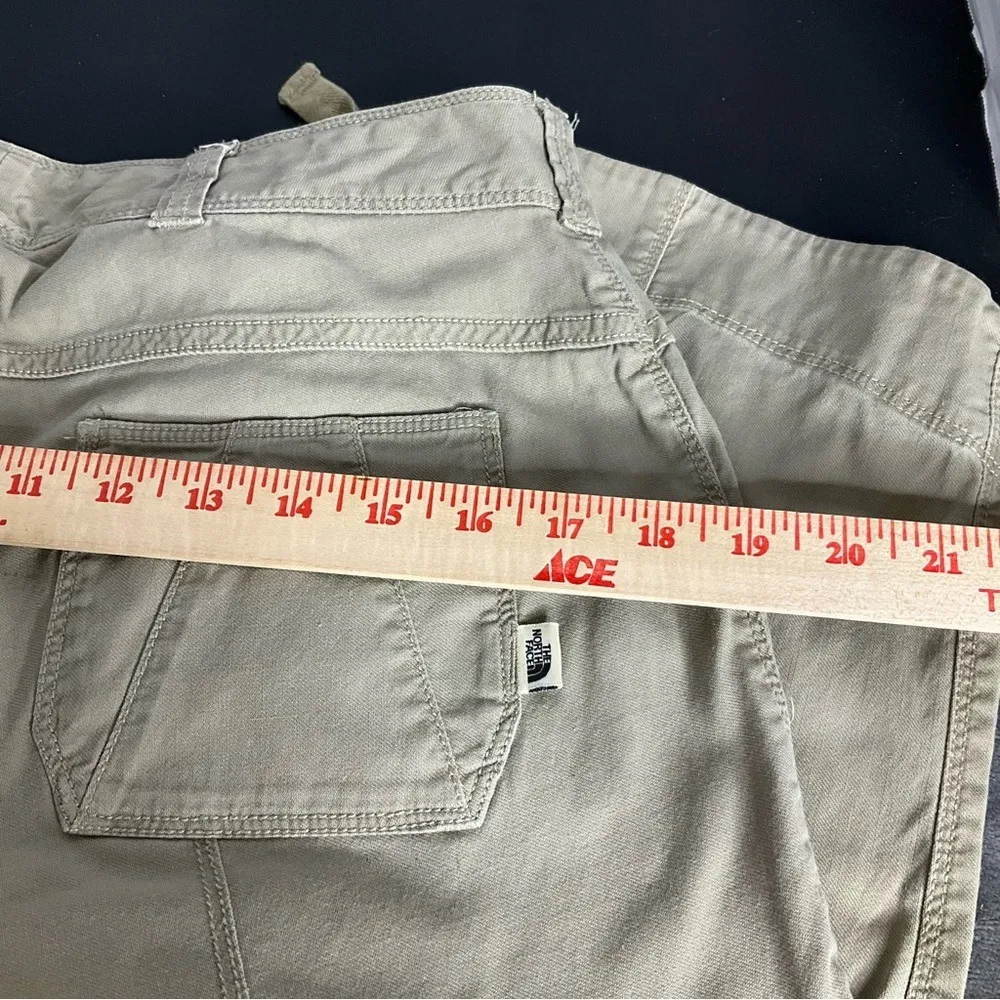 The North Face Outdoor‎ Hiking Cargo Zip Pocket Shorts Women's Size 6 Boho Y2K - Image 8