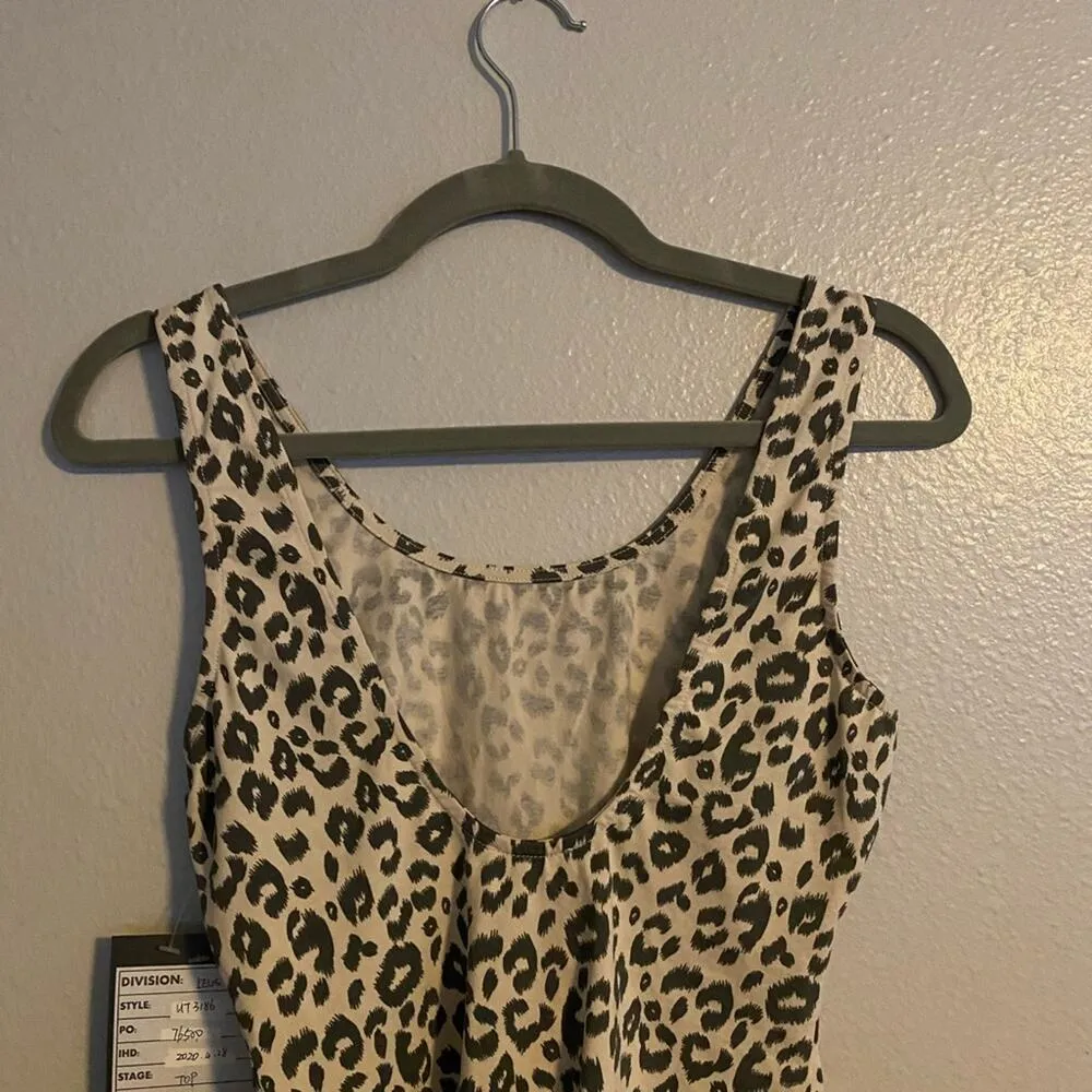 Le Lis Leopard Print Bodysuit Sz S NWT - Image 12