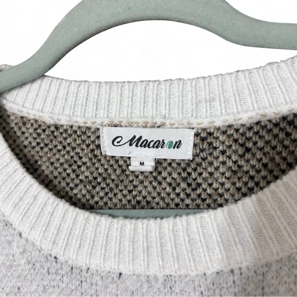 Macaron Leopard Print Sweater – Medium | White, Tan & Black Pullover White - Image 2