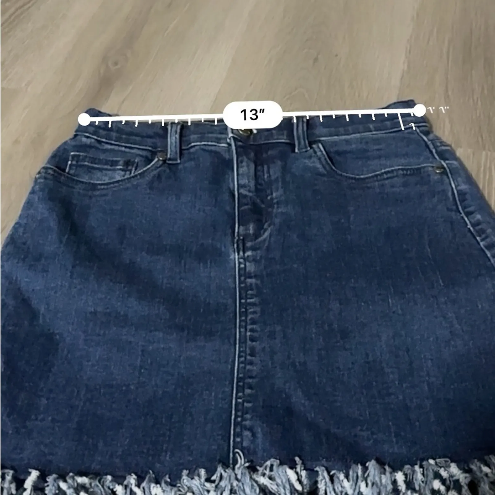 Venus Dark Wash Raw Fringe Hem High Waist A-Line Denim‎ Mini Skirt Size 4 - Image 5