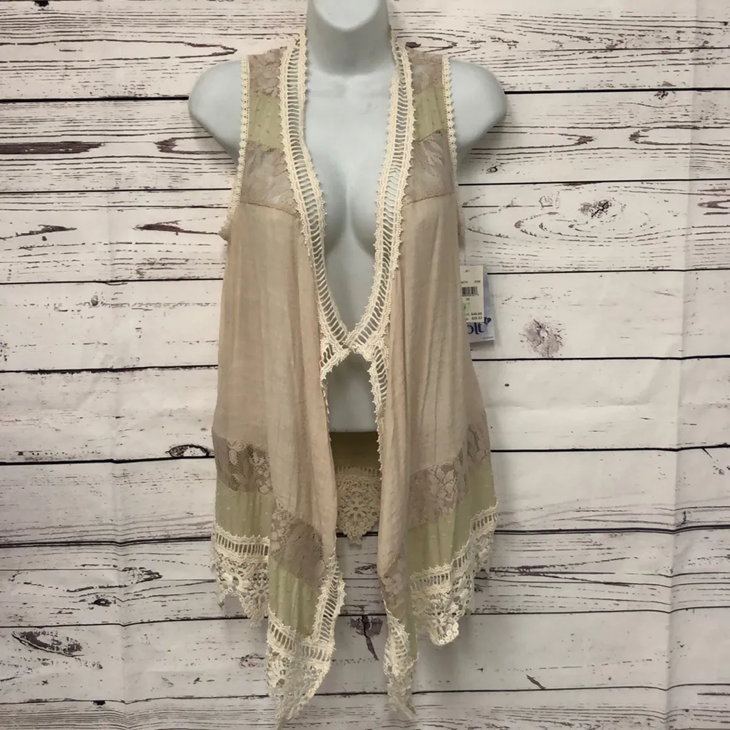 NWT Jolt ivory lace crochet‎ kimono vest - Image 2