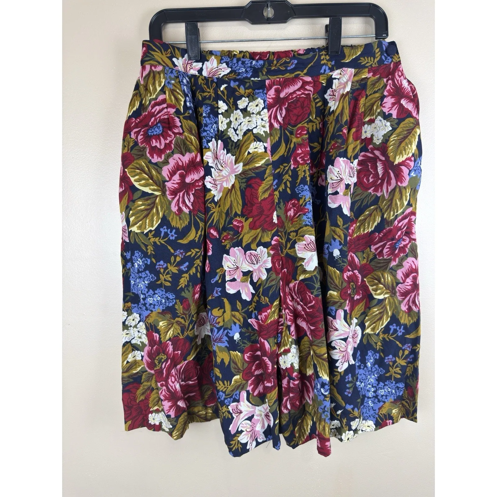 Vintage Susan Bristol Floral High-Waist Wide-Leg Shorts 90s Size 14 - Image 2