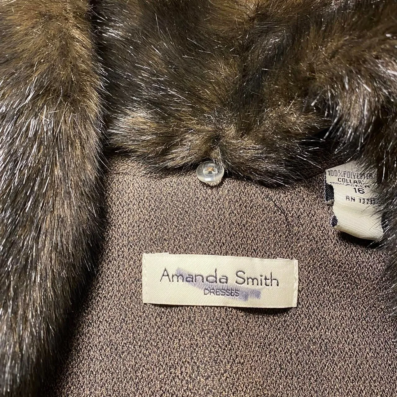 Amanda Smith Dress Brown Vintage Blazer with Faux Fur Collar and Button Closure - Image 3