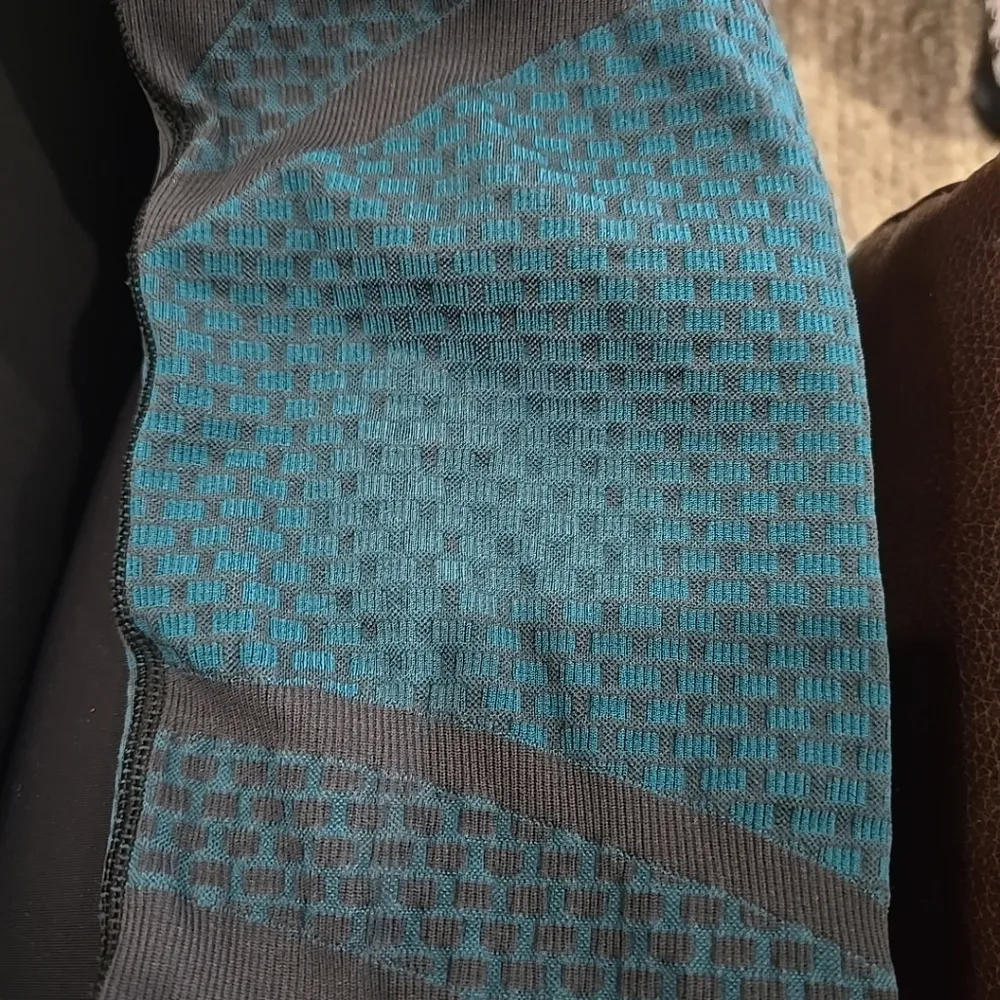 Lululemon Wunder Under Full Length High Waist Green Gray Leggings Size 8 Texture - Image 5