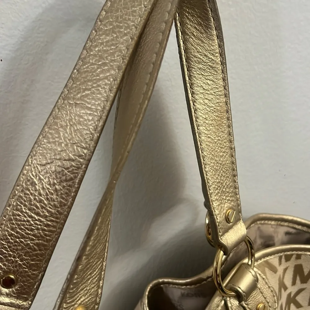 Michael Kors Large Hobo Gold and Brown Shoulder Bag - Image 5