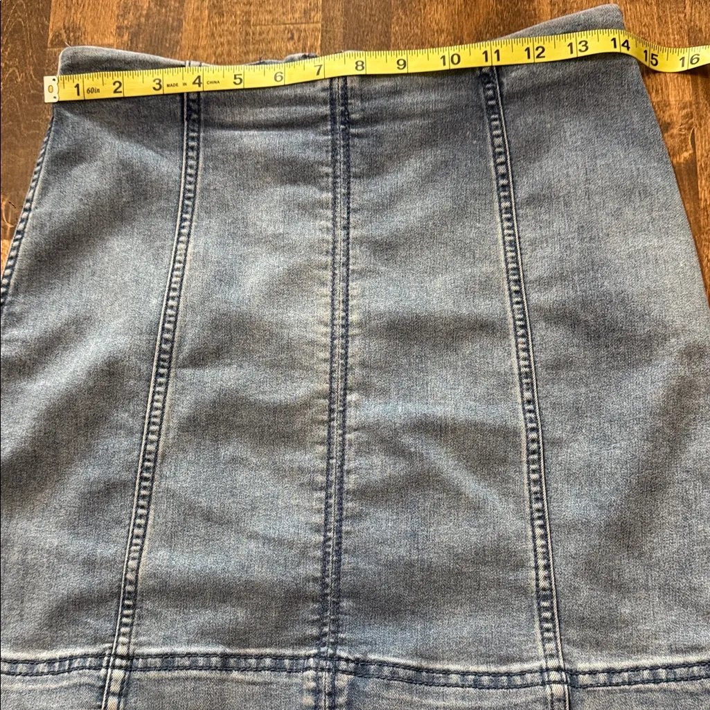 FREE PEOPLE Modern Femme Denim Mini Size 8 - Image 7