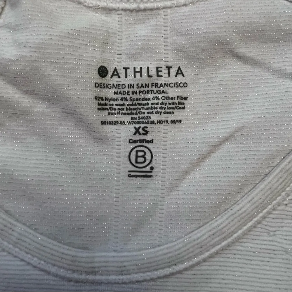 Athleta Top Womens XS White Speedlight Long Sleeve Side Ruched Active Athletic - Image 4