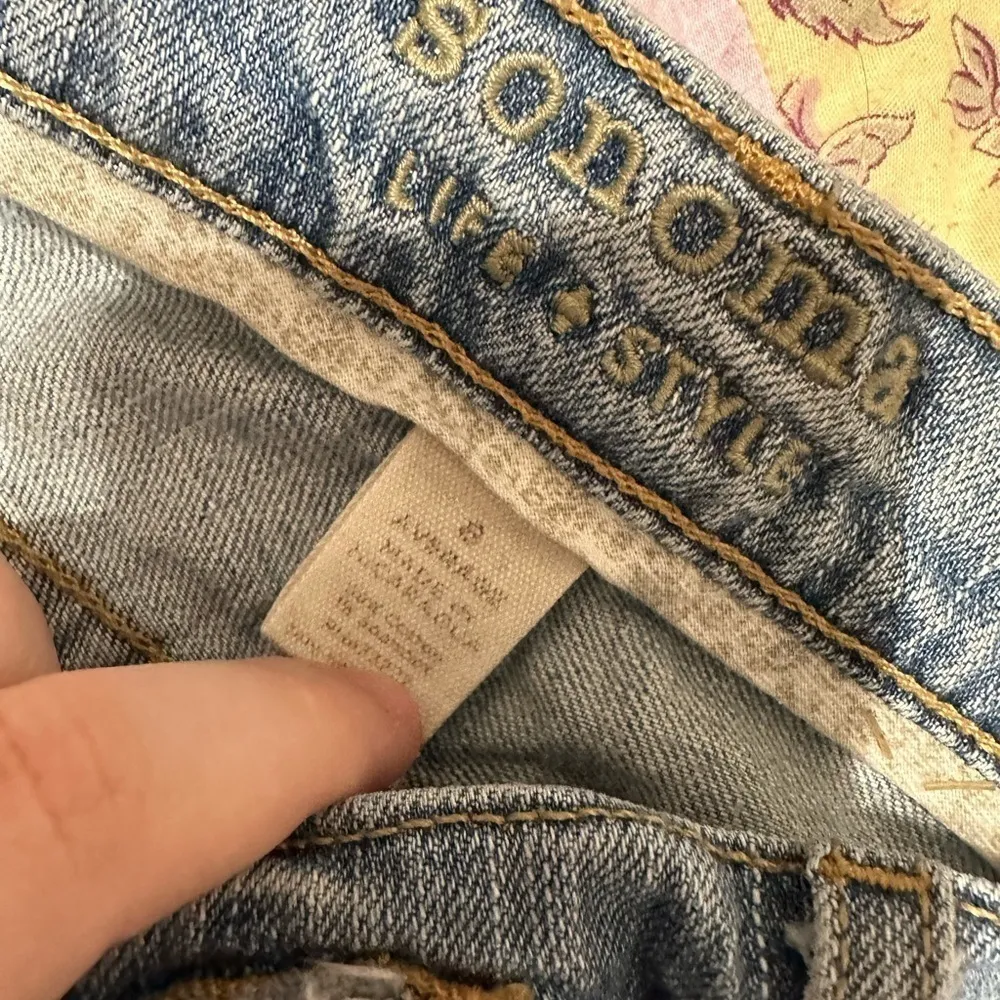 Sonoma mom Jeans Size 8 bootcut - Image 2