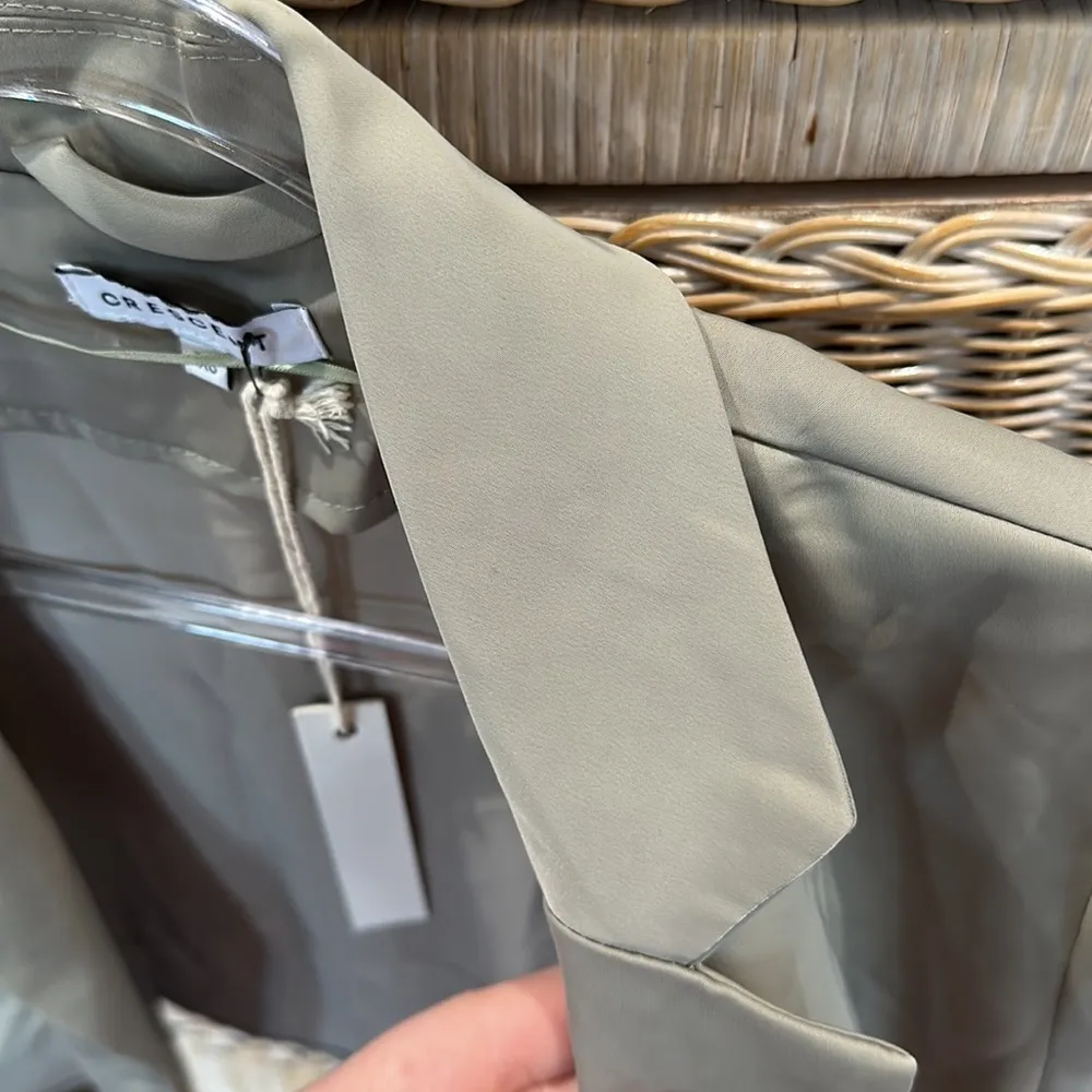 Crescent Sage Cropped Blazer - Image 4