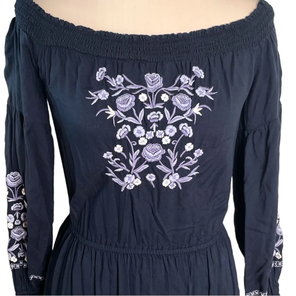 Hollister Floral Embroidered Off the Shoulder Dress Navy Blue Size XSmall - Image 2