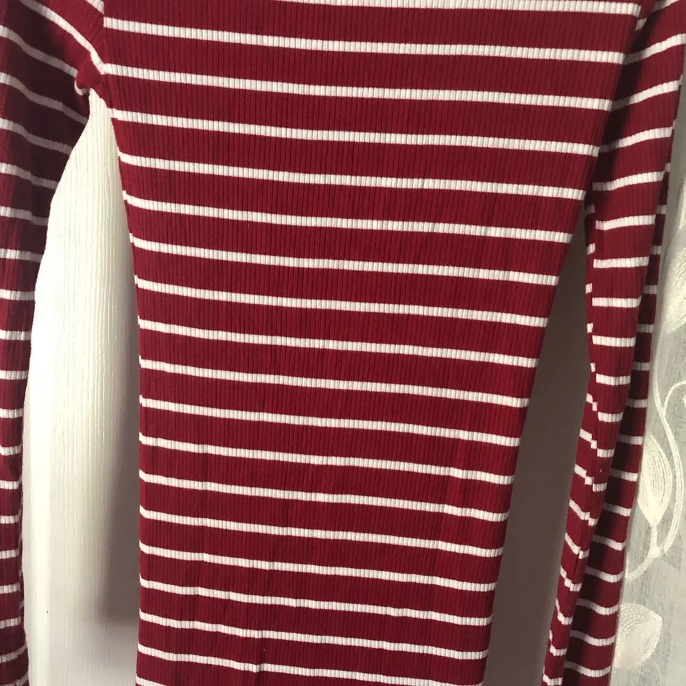 Forever21 strips bodycon midi dress, size medium - Image 7