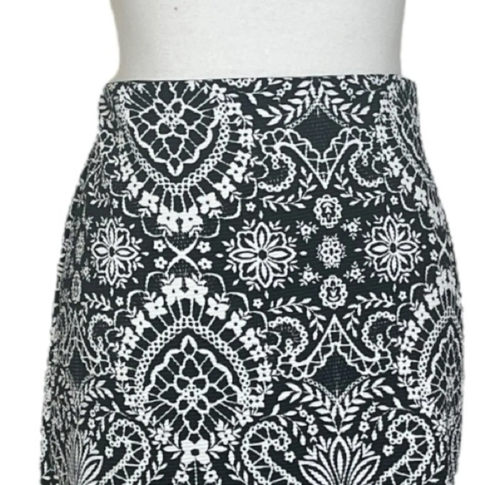 Roz & Ali Dressbarn Pencil Skirt Black Cream Baroque Textured Women’s Size Large - Image 7