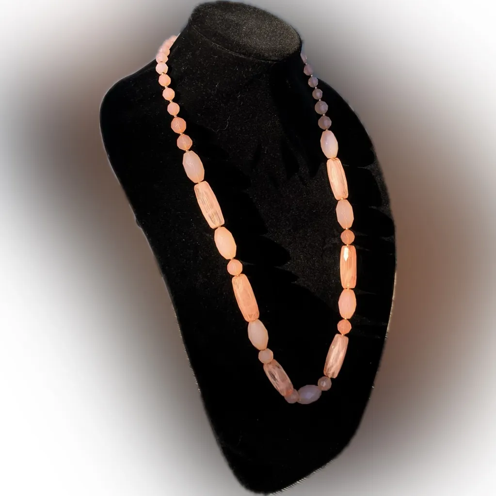 Tahari Elegant Pink Beaded Necklace 32” - Image 3